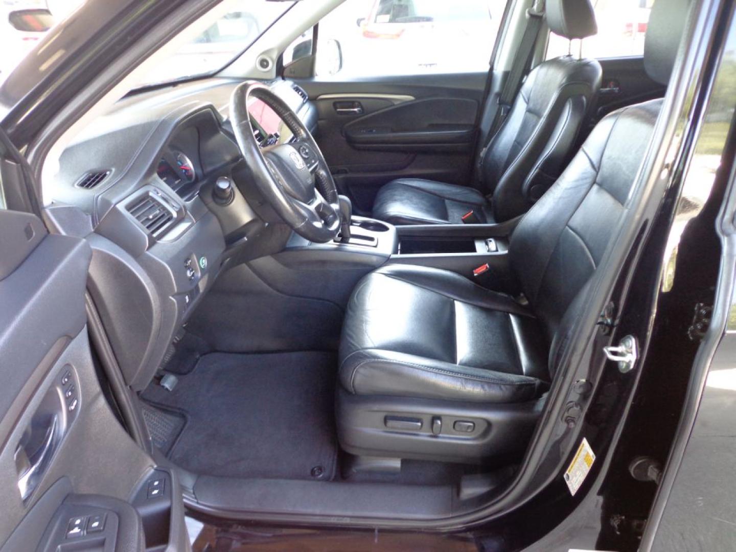 2019 BLACK HONDA PILOT EXL (5FNYF6H5XKB) with an 3.5L engine, Automatic transmission, located at 6610 L St., Omaha, NE, 68117, (402) 731-7800, 41.212872, -96.014702 - THIS VEHICLE HAS A BEEN FULLY INSPECTED AND HAS A CLEAN TITLE WITH A FREE CARFAX REPORT PROVIDED! SHARP 2-OWNER WITH A CLEAN CARFAX AND NEWER TIRES! *****We have found that most customers do the majority of their shopping online before visiting a ealership. For this reason we feel it necessary- Photo#12