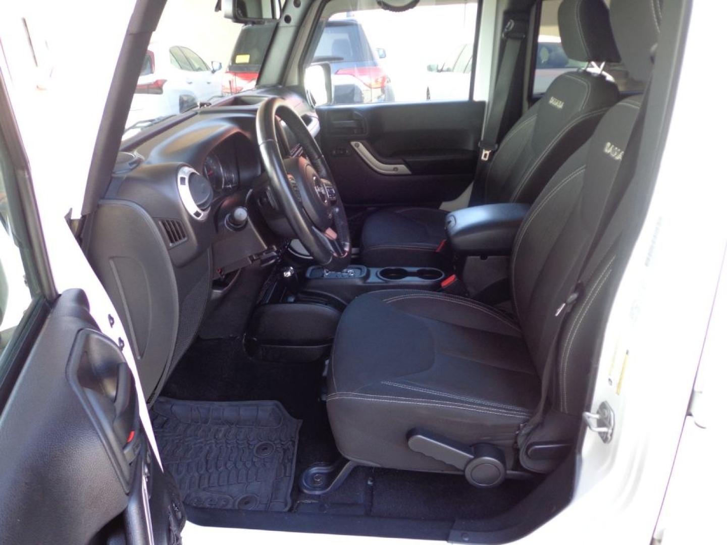 2016 WHITE JEEP WRANGLER UNLIMI SAHARA (1C4BJWEG6GL) with an 3.6L engine, Automatic transmission, located at 6610 L St., Omaha, NE, 68117, (402) 731-7800, 41.212872, -96.014702 - THIS VEHICLE HAS A BEEN FULLY INSPECTED AND HAS A CLEAN TITLE WITH A FREE CARFAX REPORT PROVIDED! *****We have found that most customers do the majority of their shopping online before visiting a ealership. For this reason we feel it necessary to have a competitive price on our used vehicles rig- Photo#8