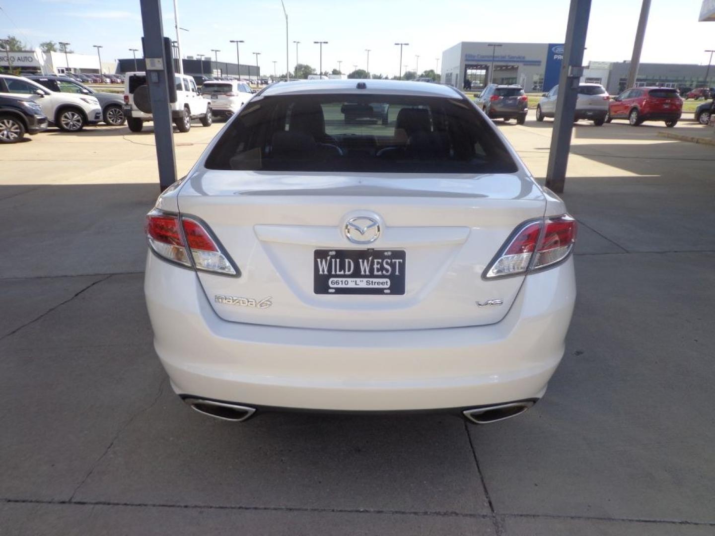 2013 WHITE MAZDA 6 S GRAND TOURING (1YVHZ8CB6D5) with an 3.7L engine, Automatic transmission, located at 6610 L St., Omaha, NE, 68117, (402) 731-7800, 41.212872, -96.014702 - THIS VEHICLE HAS A BEEN FULLY INSPECTED AND HAS A CLEAN TITLE WITH A FREE CARFAX REPORT PROVIDED! SHARP 2-OWNER, CLEAN CARFAX, LOW MILEAGE, HEATED LEATHER, SUNROOF WITH NEWER TIRES! *****We have found that most customers do the majority of their shopping online before visiting a ealership. For- Photo#4