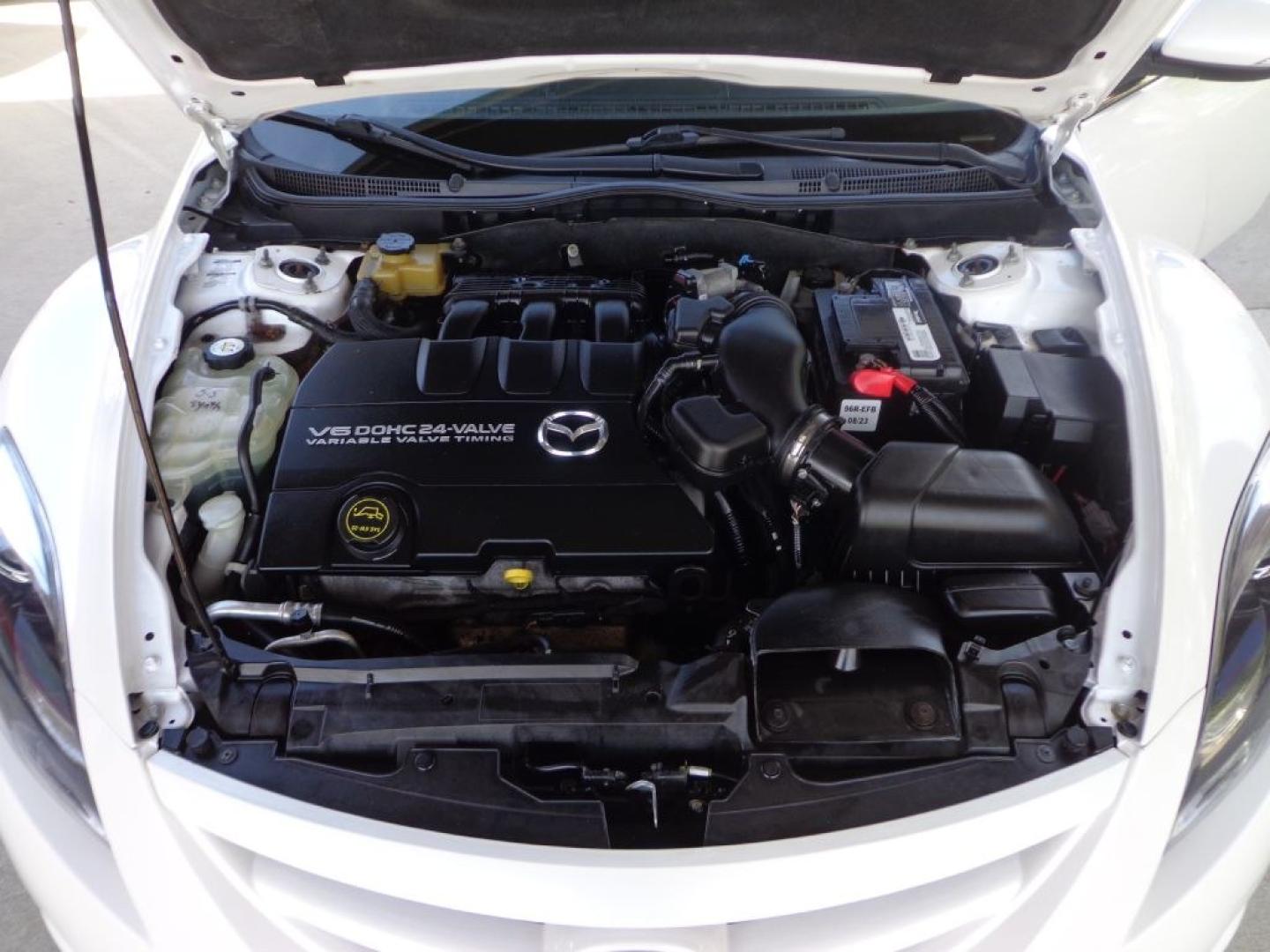 2013 WHITE MAZDA 6 S GRAND TOURING (1YVHZ8CB6D5) with an 3.7L engine, Automatic transmission, located at 6610 L St., Omaha, NE, 68117, (402) 731-7800, 41.212872, -96.014702 - THIS VEHICLE HAS A BEEN FULLY INSPECTED AND HAS A CLEAN TITLE WITH A FREE CARFAX REPORT PROVIDED! SHARP 2-OWNER, CLEAN CARFAX, LOW MILEAGE, HEATED LEATHER, SUNROOF WITH NEWER TIRES! *****We have found that most customers do the majority of their shopping online before visiting a ealership. For- Photo#11