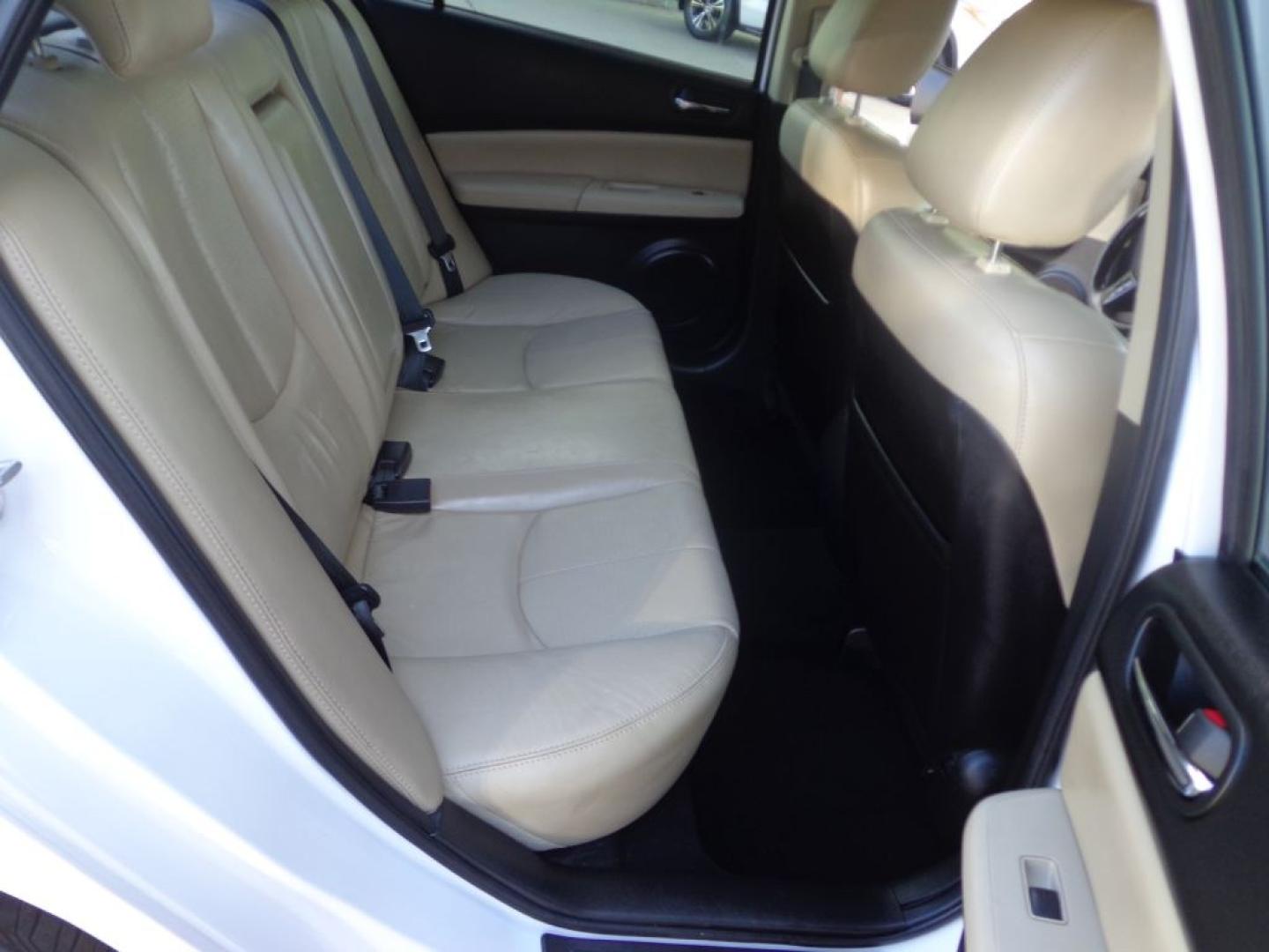 2013 WHITE MAZDA 6 S GRAND TOURING (1YVHZ8CB6D5) with an 3.7L engine, Automatic transmission, located at 6610 L St., Omaha, NE, 68117, (402) 731-7800, 41.212872, -96.014702 - THIS VEHICLE HAS A BEEN FULLY INSPECTED AND HAS A CLEAN TITLE WITH A FREE CARFAX REPORT PROVIDED! SHARP 2-OWNER, CLEAN CARFAX, LOW MILEAGE, HEATED LEATHER, SUNROOF WITH NEWER TIRES! *****We have found that most customers do the majority of their shopping online before visiting a ealership. For- Photo#18