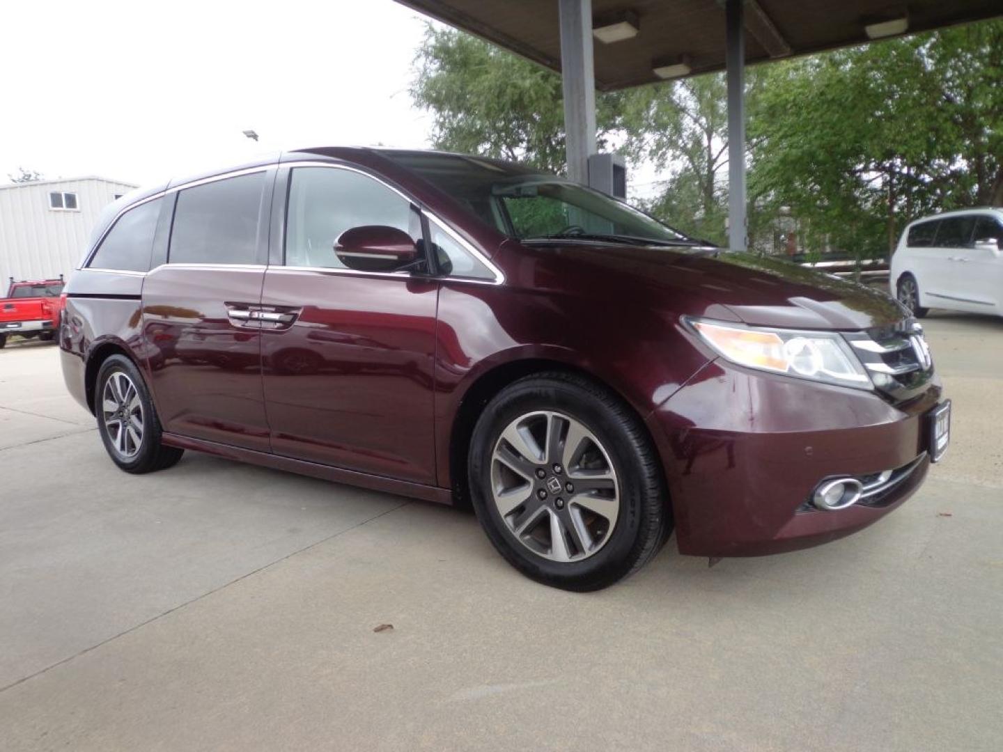 2014 MAROON HONDA ODYSSEY TOURING ELITE (5FNRL5H9XEB) with an 3.5L engine, Automatic transmission, located at 6610 L St., Omaha, NE, 68117, (402) 731-7800, 41.212872, -96.014702 - THIS VEHICLE HAS A BEEN FULLY INSPECTED AND HAS A CLEAN TITLE WITH A FREE CARFAX REPORT PROVIDED! 1-OWNER, CLEAN CARFAX, LOW MILEAGE, NAV, REAR ENTERTAINMENT AND NEWER TIRES! *****We have found that most customers do the majority of their shopping online before visiting a ealership. For this re- Photo#2
