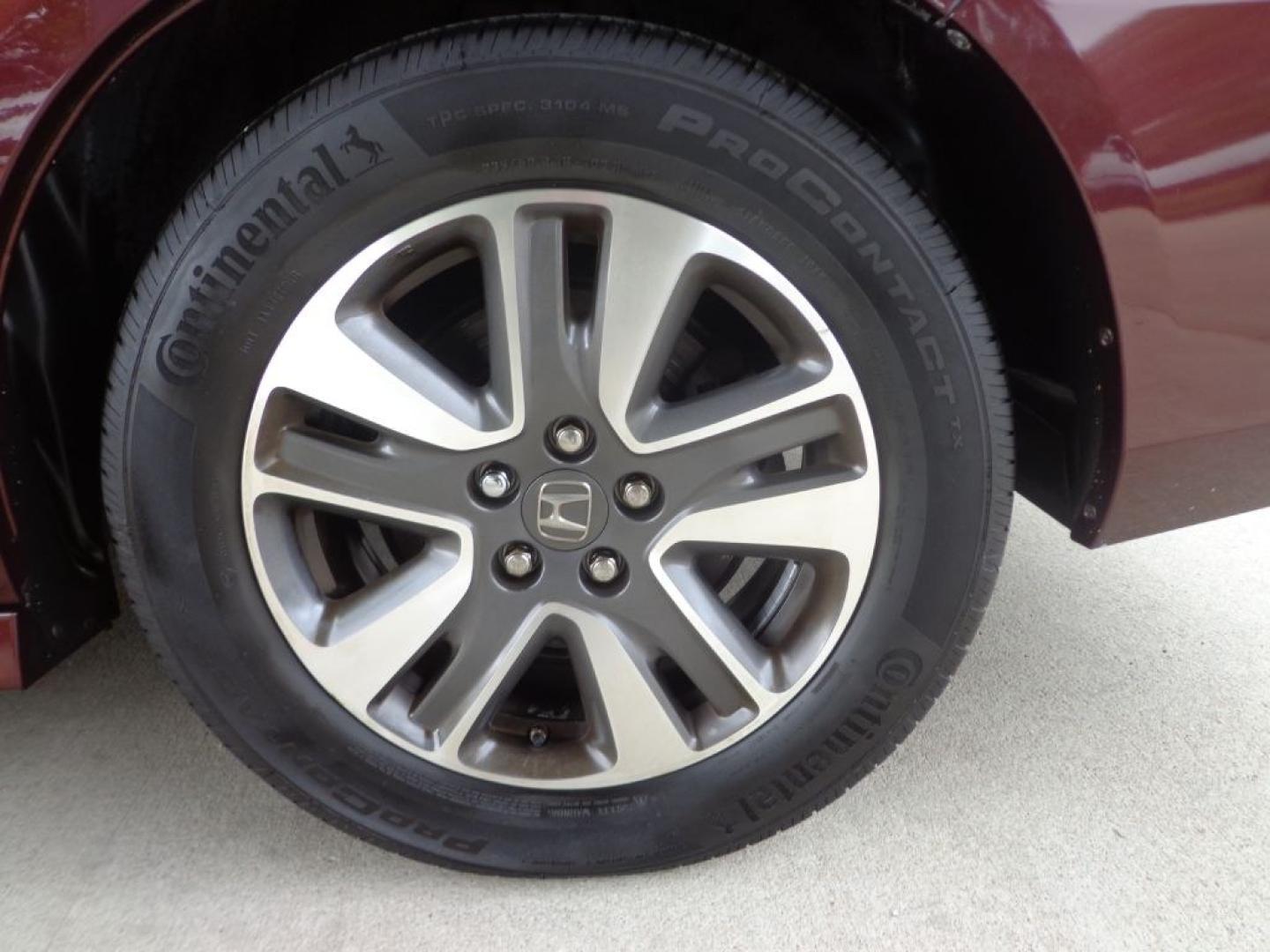 2014 MAROON HONDA ODYSSEY TOURING ELITE (5FNRL5H9XEB) with an 3.5L engine, Automatic transmission, located at 6610 L St., Omaha, NE, 68117, (402) 731-7800, 41.212872, -96.014702 - THIS VEHICLE HAS A BEEN FULLY INSPECTED AND HAS A CLEAN TITLE WITH A FREE CARFAX REPORT PROVIDED! 1-OWNER, CLEAN CARFAX, LOW MILEAGE, NAV, REAR ENTERTAINMENT AND NEWER TIRES! *****We have found that most customers do the majority of their shopping online before visiting a ealership. For this re- Photo#10