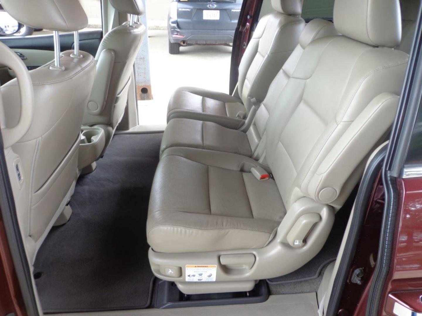 2014 MAROON HONDA ODYSSEY TOURING ELITE (5FNRL5H9XEB) with an 3.5L engine, Automatic transmission, located at 6610 L St., Omaha, NE, 68117, (402) 731-7800, 41.212872, -96.014702 - THIS VEHICLE HAS A BEEN FULLY INSPECTED AND HAS A CLEAN TITLE WITH A FREE CARFAX REPORT PROVIDED! 1-OWNER, CLEAN CARFAX, LOW MILEAGE, NAV, REAR ENTERTAINMENT AND NEWER TIRES! *****We have found that most customers do the majority of their shopping online before visiting a ealership. For this re- Photo#19
