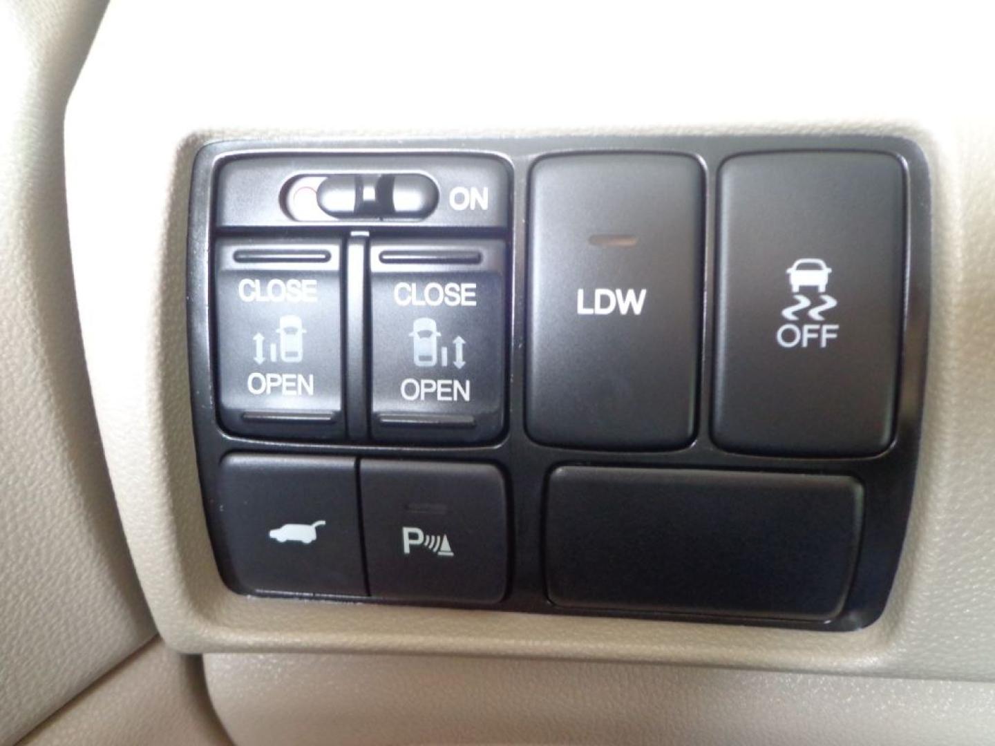 2014 MAROON HONDA ODYSSEY TOURING ELITE (5FNRL5H9XEB) with an 3.5L engine, Automatic transmission, located at 6610 L St., Omaha, NE, 68117, (402) 731-7800, 41.212872, -96.014702 - THIS VEHICLE HAS A BEEN FULLY INSPECTED AND HAS A CLEAN TITLE WITH A FREE CARFAX REPORT PROVIDED! 1-OWNER, CLEAN CARFAX, LOW MILEAGE, NAV, REAR ENTERTAINMENT AND NEWER TIRES! *****We have found that most customers do the majority of their shopping online before visiting a ealership. For this re- Photo#31