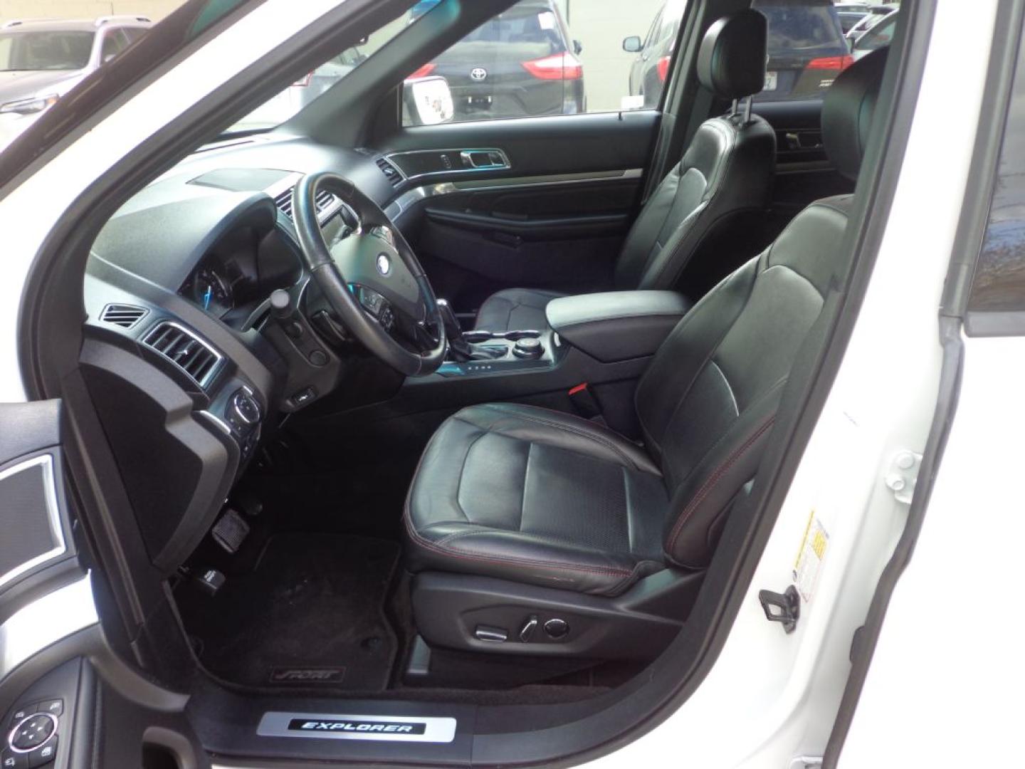 2016 WHITE FORD EXPLORER SPORT (1FM5K8GT3GG) with an 3.5L engine, Automatic transmission, located at 6610 L St., Omaha, NE, 68117, (402) 731-7800, 41.212872, -96.014702 - THIS VEHICLE HAS A BEEN FULLY INSPECTED AND HAS A CLEAN TITLE WITH A FREE CARFAX REPORT PROVIDED! 1-OWNER, CLEAN CARFAX, LOW MILEAGE, DUAL SUNROOF, HEATED/COOLED SEATS, NAV AND NEWER TIRES! *****We have found that most customers do the majority of their shopping online before visiting a ealersh- Photo#12