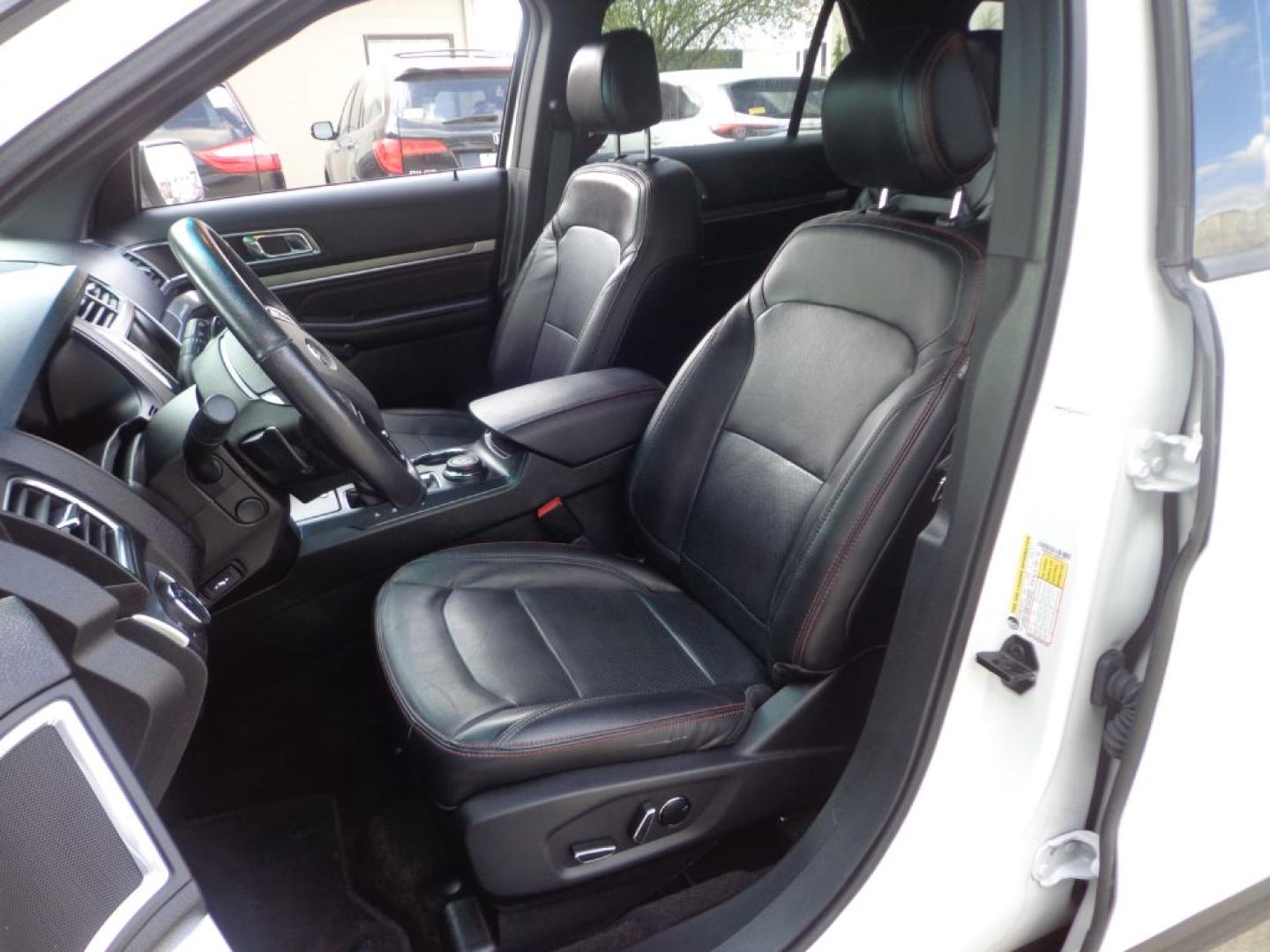 2016 WHITE FORD EXPLORER SPORT (1FM5K8GT3GG) with an 3.5L engine, Automatic transmission, located at 6610 L St., Omaha, NE, 68117, (402) 731-7800, 41.212872, -96.014702 - THIS VEHICLE HAS A BEEN FULLY INSPECTED AND HAS A CLEAN TITLE WITH A FREE CARFAX REPORT PROVIDED! 1-OWNER, CLEAN CARFAX, LOW MILEAGE, DUAL SUNROOF, HEATED/COOLED SEATS, NAV AND NEWER TIRES! *****We have found that most customers do the majority of their shopping online before visiting a ealersh- Photo#13