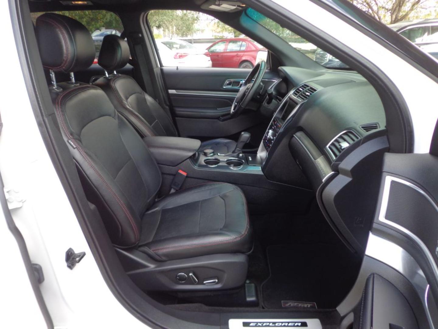 2016 WHITE FORD EXPLORER SPORT (1FM5K8GT3GG) with an 3.5L engine, Automatic transmission, located at 6610 L St., Omaha, NE, 68117, (402) 731-7800, 41.212872, -96.014702 - THIS VEHICLE HAS A BEEN FULLY INSPECTED AND HAS A CLEAN TITLE WITH A FREE CARFAX REPORT PROVIDED! 1-OWNER, CLEAN CARFAX, LOW MILEAGE, DUAL SUNROOF, HEATED/COOLED SEATS, NAV AND NEWER TIRES! *****We have found that most customers do the majority of their shopping online before visiting a ealersh- Photo#15