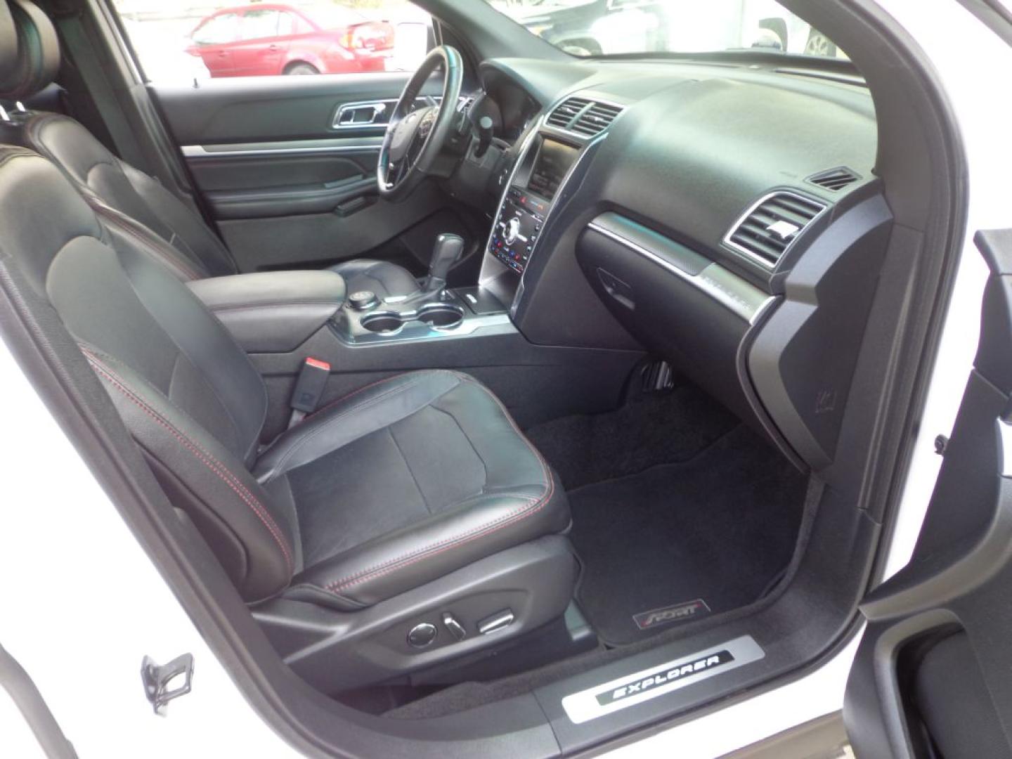 2016 WHITE FORD EXPLORER SPORT (1FM5K8GT3GG) with an 3.5L engine, Automatic transmission, located at 6610 L St., Omaha, NE, 68117, (402) 731-7800, 41.212872, -96.014702 - THIS VEHICLE HAS A BEEN FULLY INSPECTED AND HAS A CLEAN TITLE WITH A FREE CARFAX REPORT PROVIDED! 1-OWNER, CLEAN CARFAX, LOW MILEAGE, DUAL SUNROOF, HEATED/COOLED SEATS, NAV AND NEWER TIRES! *****We have found that most customers do the majority of their shopping online before visiting a ealersh- Photo#17