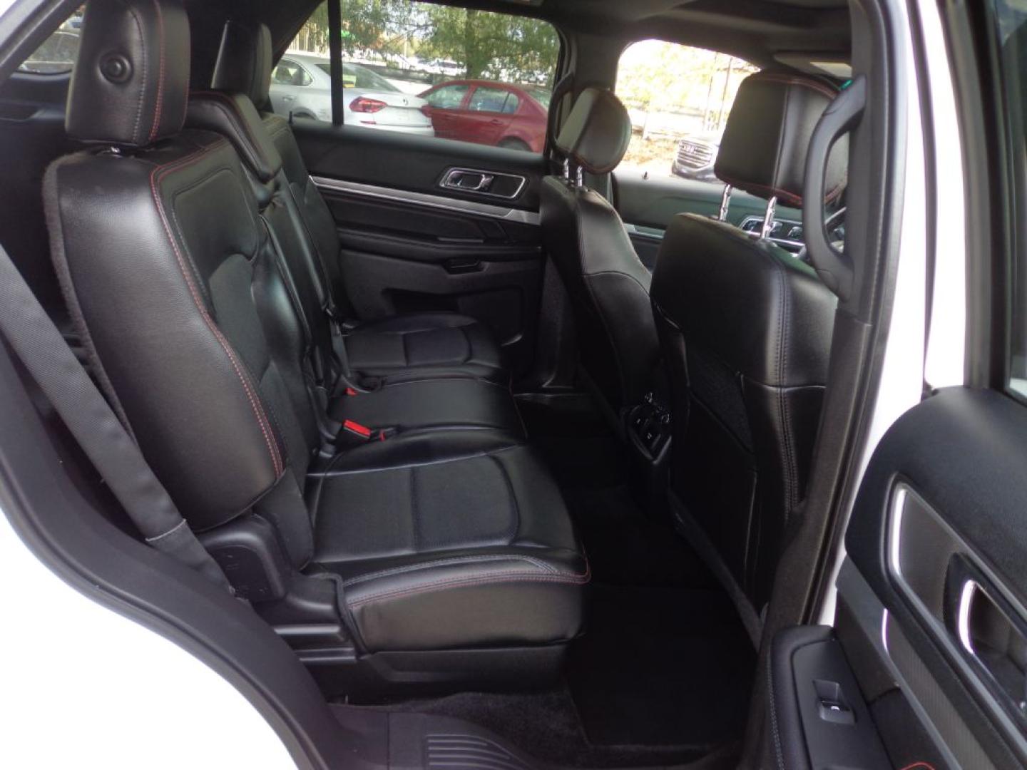 2016 WHITE FORD EXPLORER SPORT (1FM5K8GT3GG) with an 3.5L engine, Automatic transmission, located at 6610 L St., Omaha, NE, 68117, (402) 731-7800, 41.212872, -96.014702 - THIS VEHICLE HAS A BEEN FULLY INSPECTED AND HAS A CLEAN TITLE WITH A FREE CARFAX REPORT PROVIDED! 1-OWNER, CLEAN CARFAX, LOW MILEAGE, DUAL SUNROOF, HEATED/COOLED SEATS, NAV AND NEWER TIRES! *****We have found that most customers do the majority of their shopping online before visiting a ealersh- Photo#18