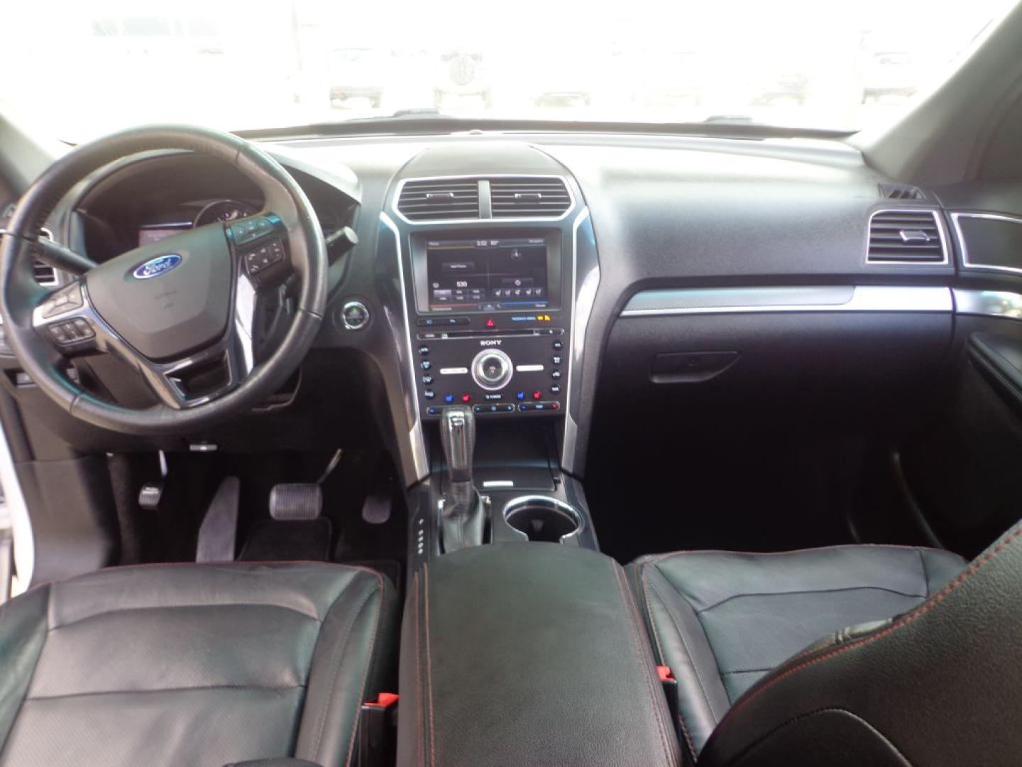 2016 WHITE FORD EXPLORER SPORT (1FM5K8GT3GG) with an 3.5L engine, Automatic transmission, located at 6610 L St., Omaha, NE, 68117, (402) 731-7800, 41.212872, -96.014702 - THIS VEHICLE HAS A BEEN FULLY INSPECTED AND HAS A CLEAN TITLE WITH A FREE CARFAX REPORT PROVIDED! 1-OWNER, CLEAN CARFAX, LOW MILEAGE, DUAL SUNROOF, HEATED/COOLED SEATS, NAV AND NEWER TIRES! *****We have found that most customers do the majority of their shopping online before visiting a ealersh- Photo#22